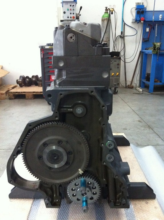 MOTORE MAN D2866LUH28 - 310CV - EURO 3 - BUS - Moteur pour Bus: photos 1 MOTORE MAN D2866LUH28 - 310CV - EURO 3 - BUS - Moteur pour Bus: photos 1