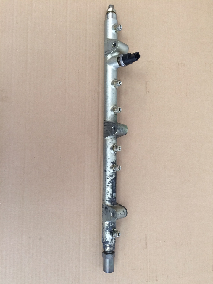 TUBO PRESSIONE COMMON RAIL MAN 51103116037 - Préparation du carburant: photos 1 TUBO PRESSIONE COMMON RAIL MAN 51103116037 - Préparation du carburant: photos 1