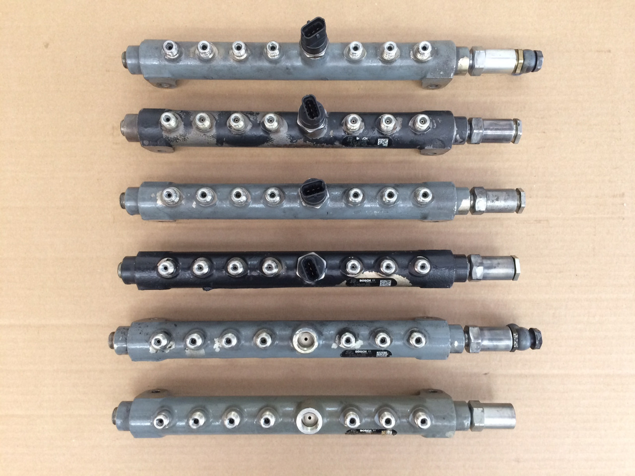 TUBO PRESSIONE COMMON RAIL MAN 51103116039 - Préparation du carburant: photos 2 TUBO PRESSIONE COMMON RAIL MAN 51103116039 - Préparation du carburant: photos 2