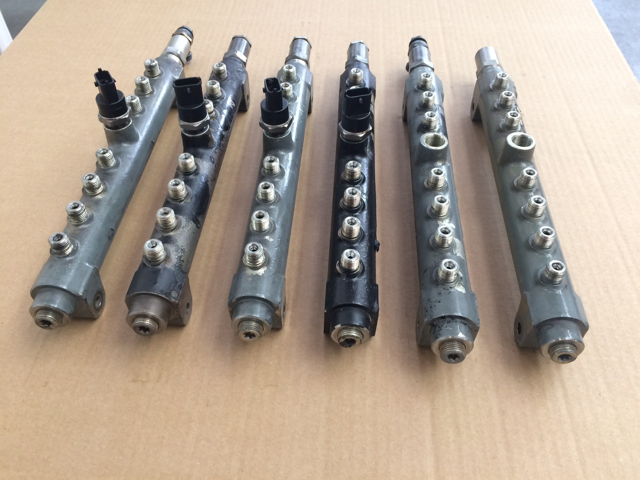 TUBO PRESSIONE COMMON RAIL MAN 51103116039 - Préparation du carburant: photos 4 TUBO PRESSIONE COMMON RAIL MAN 51103116039 - Préparation du carburant: photos 4