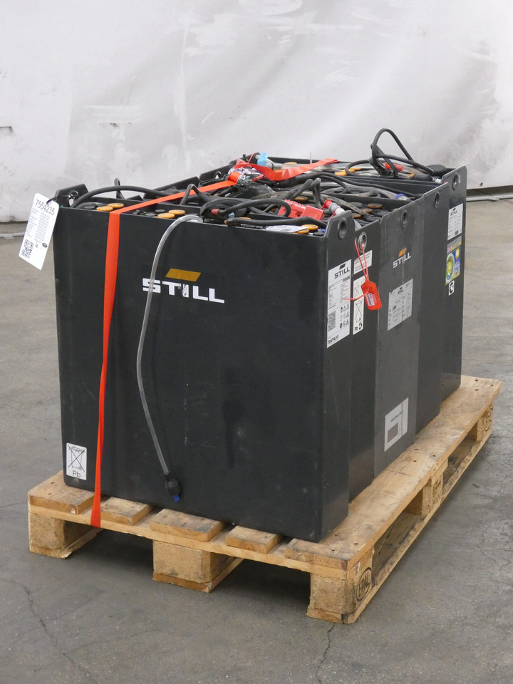 Weitere 5XBATTERIEN - Engins de chantier: photos 2 Weitere 5XBATTERIEN - Engins de chantier: photos 2