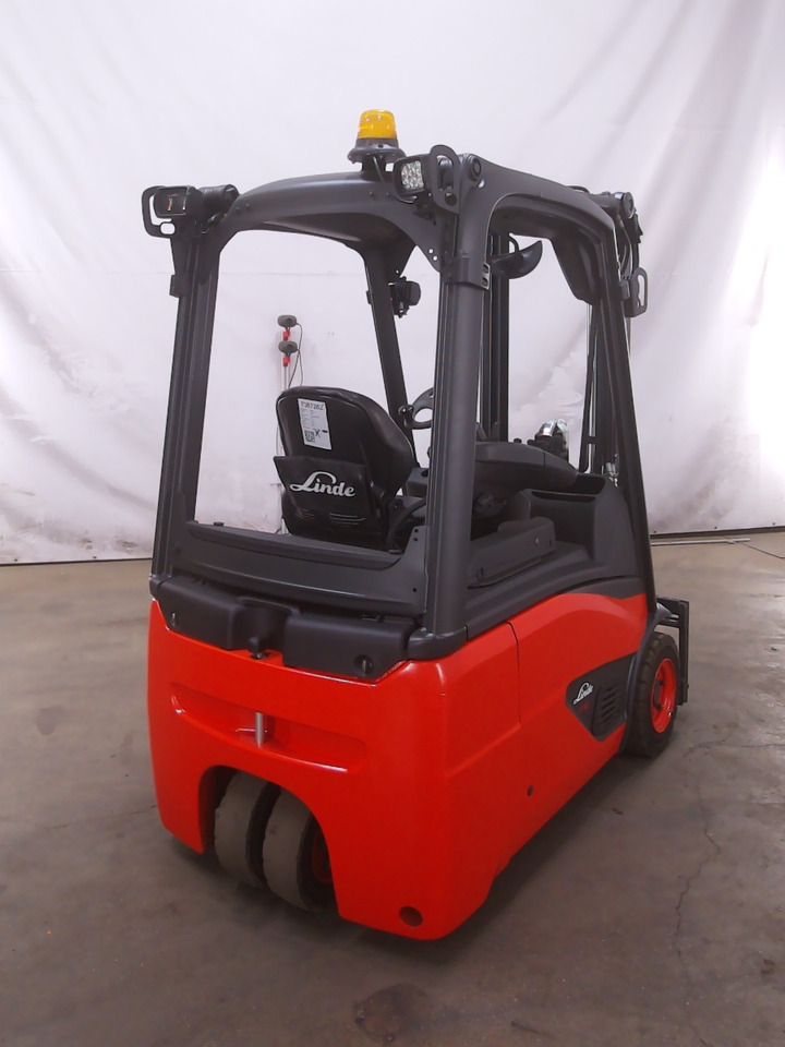 Linde E16-02 - Chariot élévateur électrique: photos 2 Linde E16-02 - Chariot élévateur électrique: photos 2