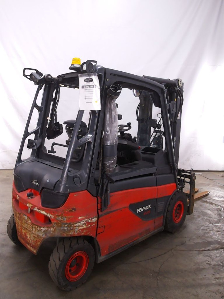 Linde E25L-01 - Chariot élévateur électrique: photos 2 Linde E25L-01 - Chariot élévateur électrique: photos 2