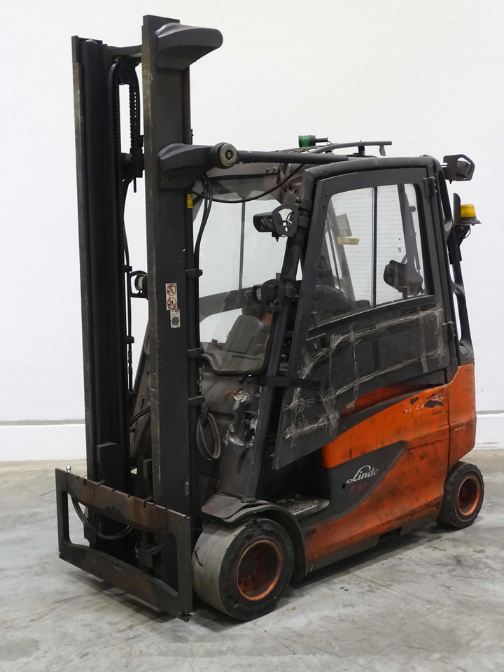 Linde E30HL-01/600 - Chariot élévateur électrique: photos 1 Linde E30HL-01/600 - Chariot élévateur électrique: photos 1