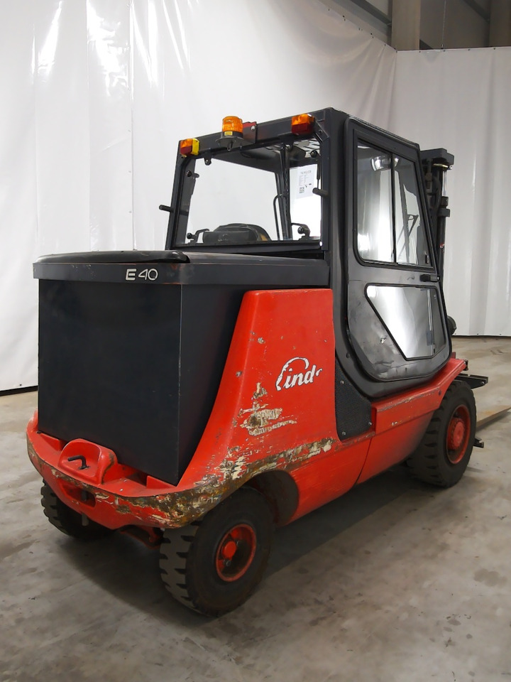 Linde E40P - Chariot élévateur électrique: photos 2 Linde E40P - Chariot élévateur électrique: photos 2