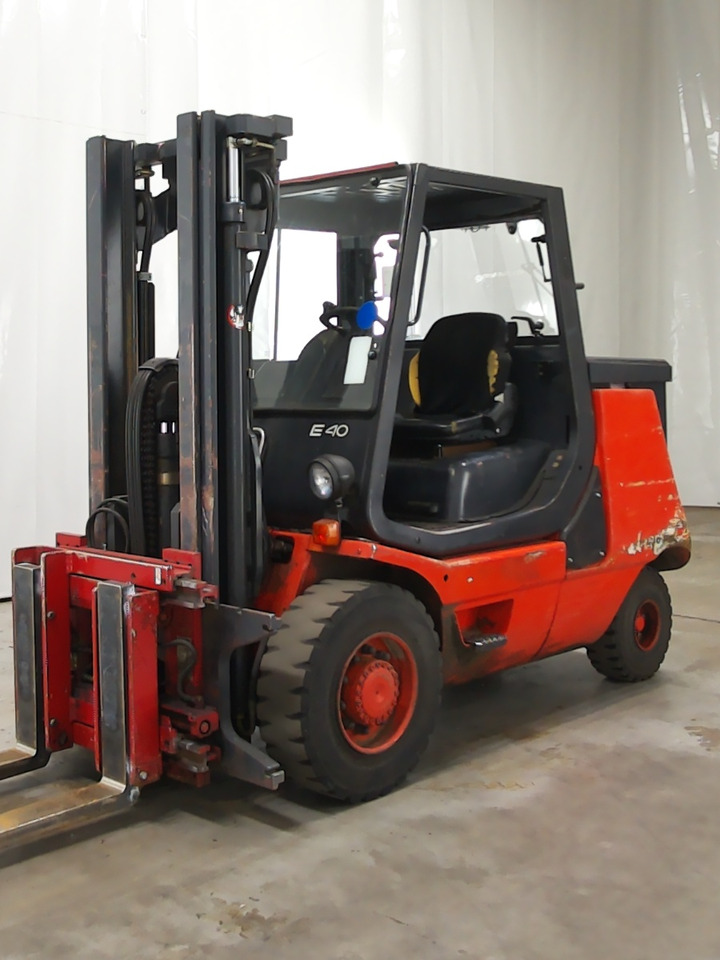 Linde E40P - Chariot élévateur électrique: photos 1 Linde E40P - Chariot élévateur électrique: photos 1