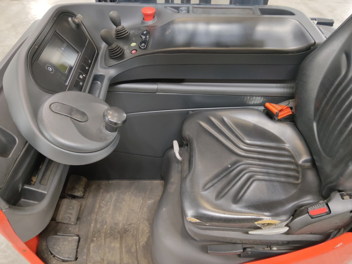 Linde R14-01 - Chariot à mât rétractable: photos 3 Linde R14-01 - Chariot à mât rétractable: photos 3