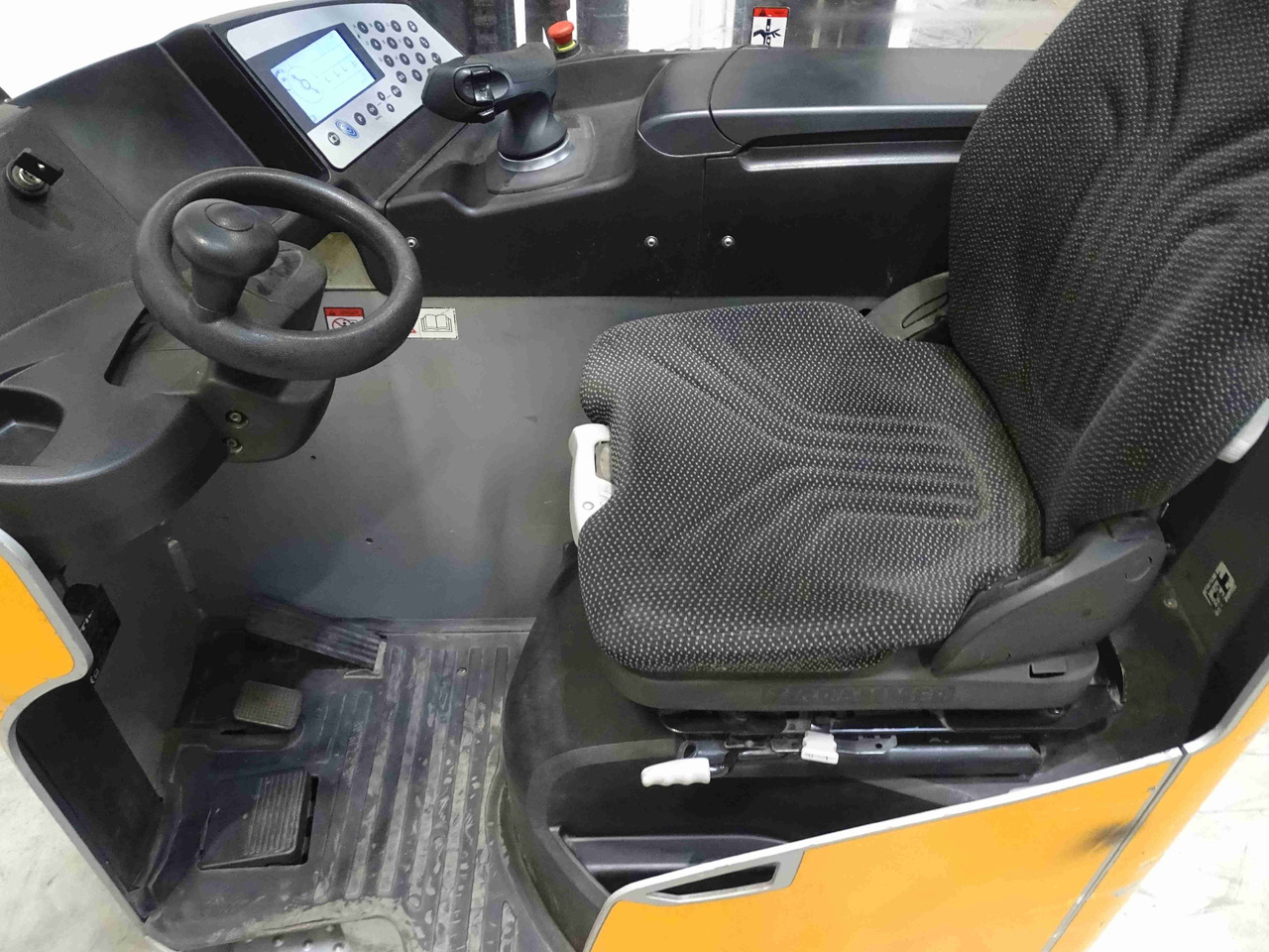 Still FM-X17 - Chariot à mât rétractable: photos 3 Still FM-X17 - Chariot à mât rétractable: photos 3