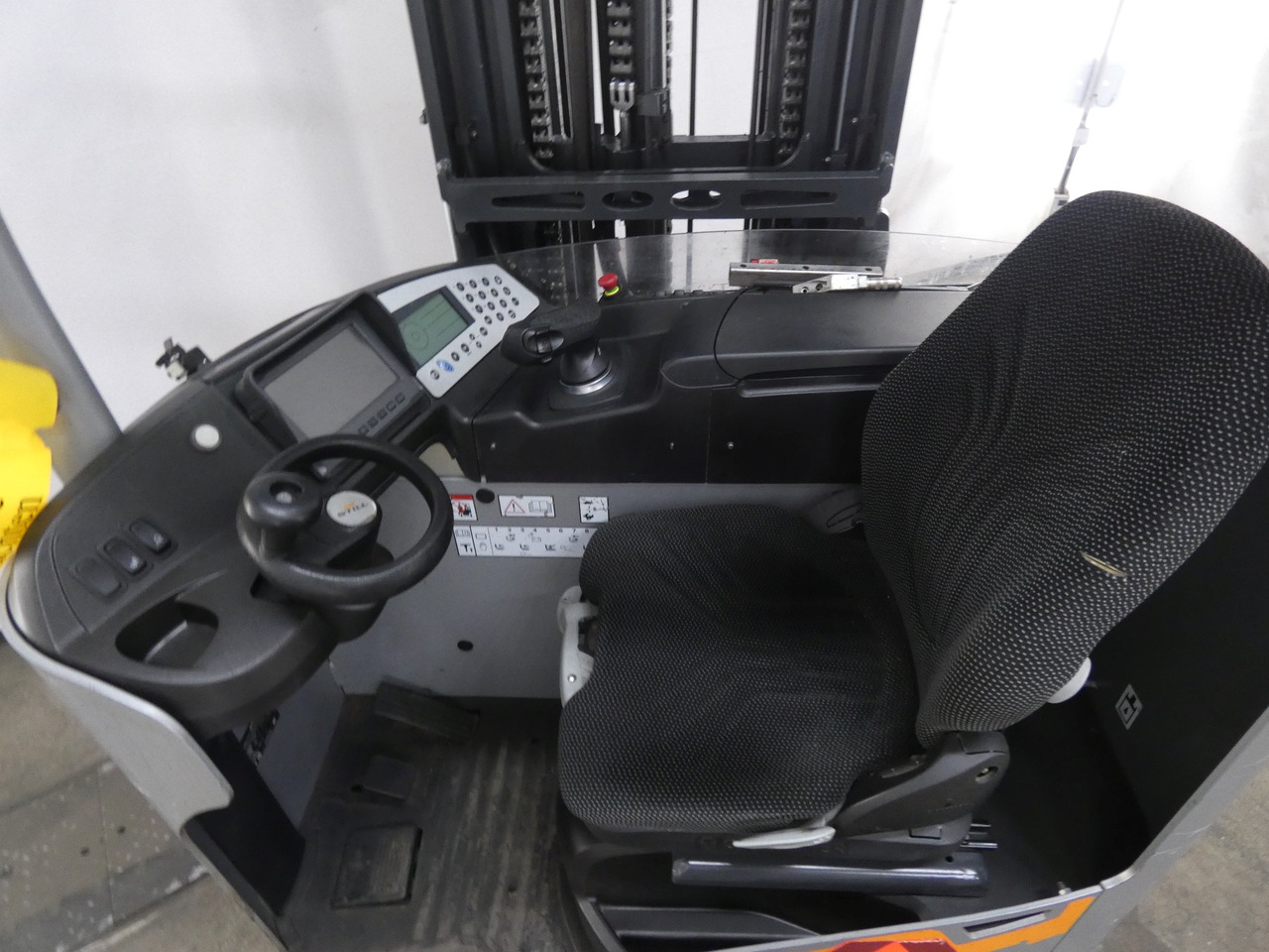 Still FM-X17 - Chariot à mât rétractable: photos 3 Still FM-X17 - Chariot à mât rétractable: photos 3