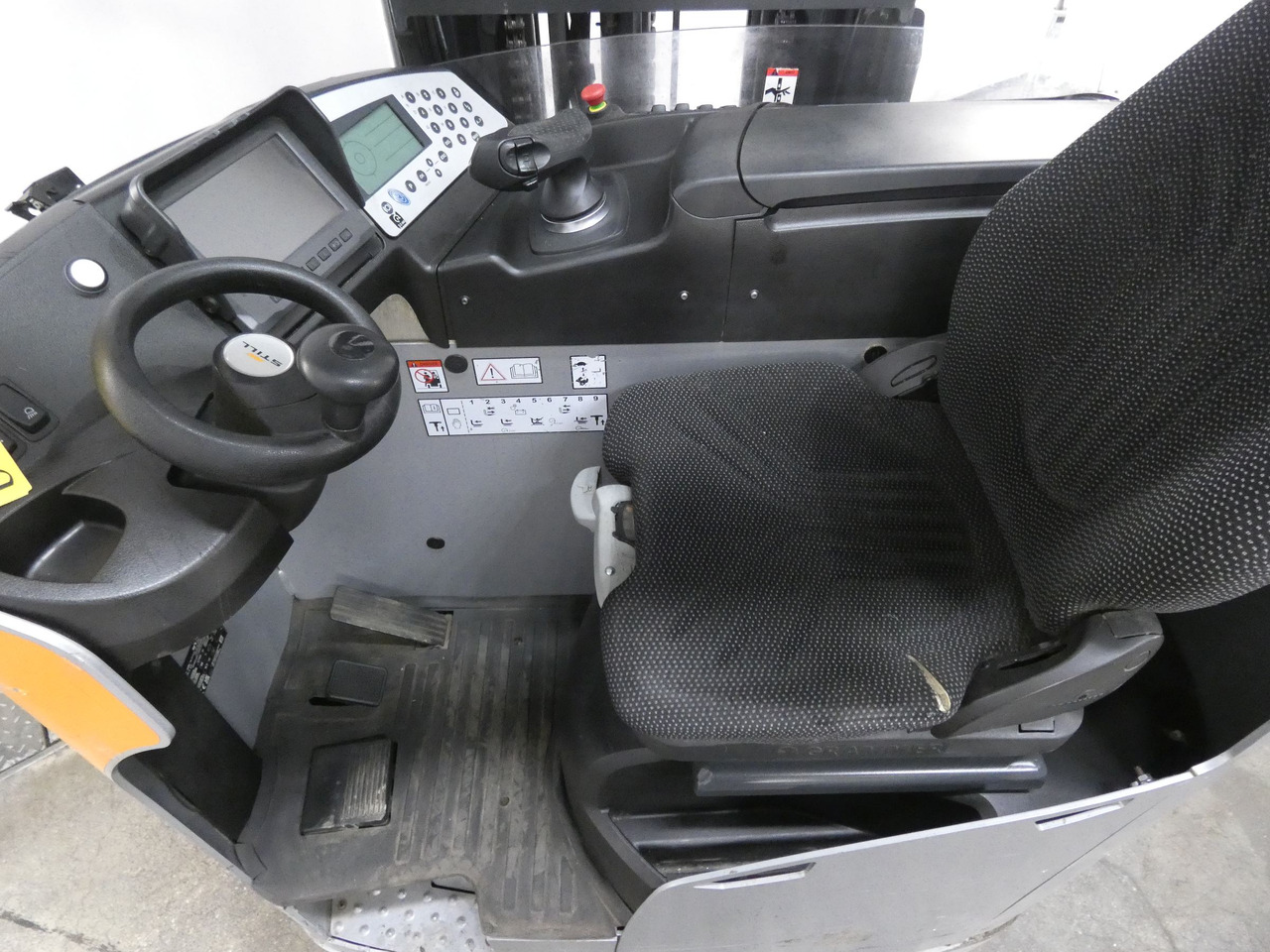 Still FM-X17 - Chariot à mât rétractable: photos 3 Still FM-X17 - Chariot à mât rétractable: photos 3