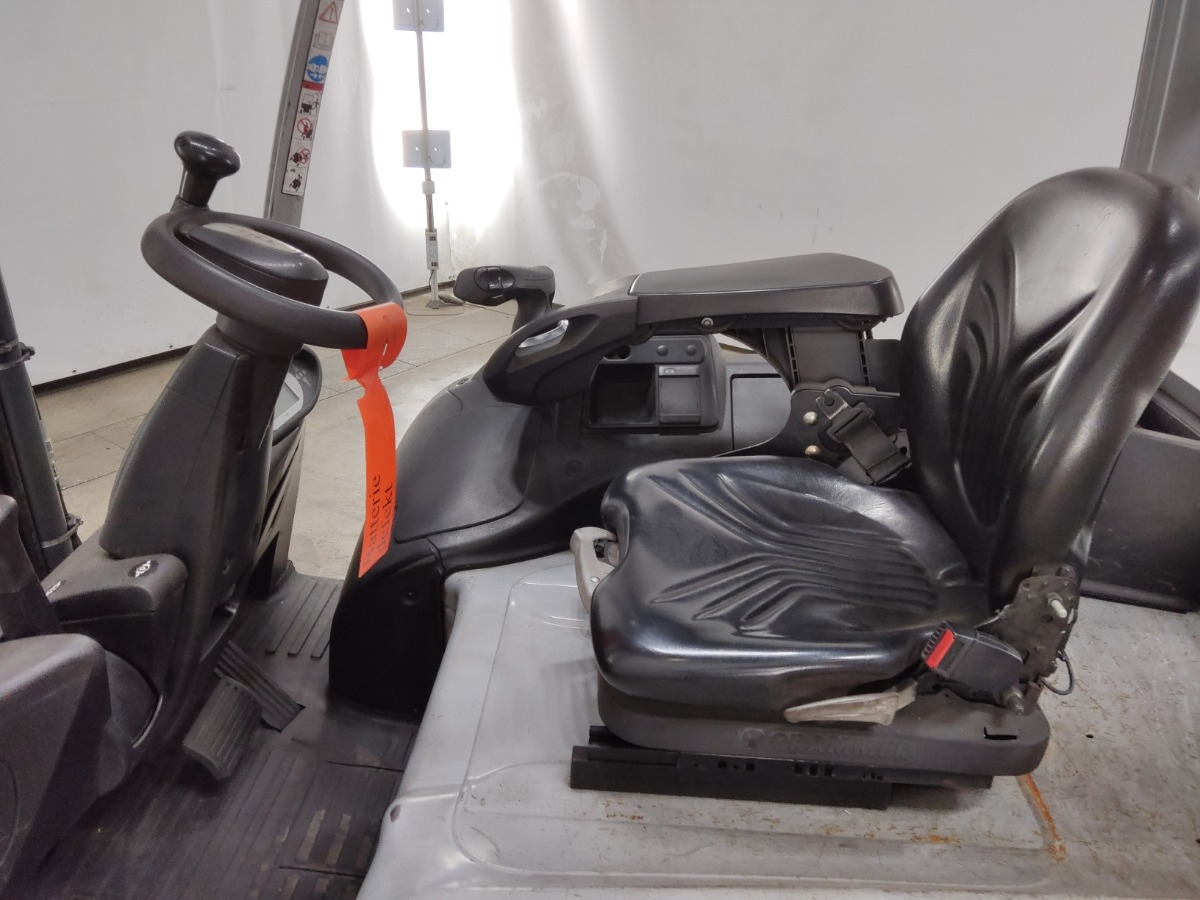 Still RX60-25 - Chariot élévateur électrique: photos 3 Still RX60-25 - Chariot élévateur électrique: photos 3