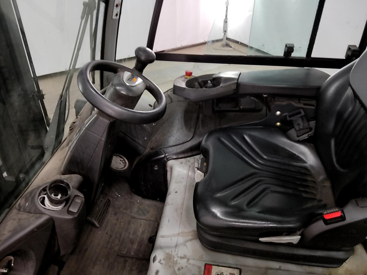 Still RX60-30 - Chariot élévateur électrique: photos 3 Still RX60-30 - Chariot élévateur électrique: photos 3