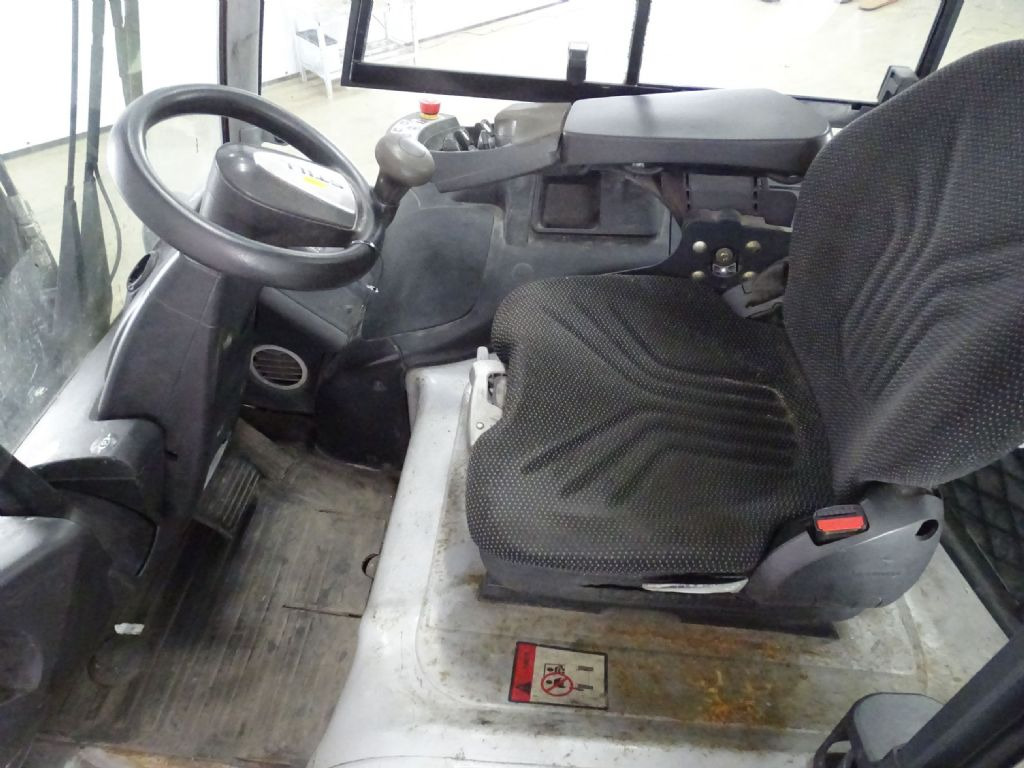 Still RX60-30 - Chariot élévateur électrique: photos 3 Still RX60-30 - Chariot élévateur électrique: photos 3