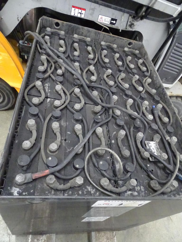 Still RX60-30 - Chariot élévateur électrique: photos 4 Still RX60-30 - Chariot élévateur électrique: photos 4