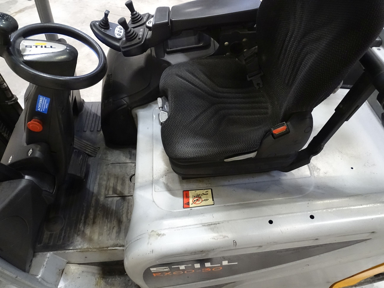 Still RX60-30 - Chariot élévateur électrique: photos 3 Still RX60-30 - Chariot élévateur électrique: photos 3