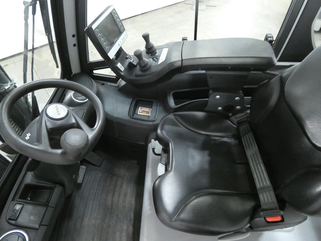 Still RX60-30/BRONZE/BATT.NEU - Chariot élévateur électrique: photos 3 Still RX60-30/BRONZE/BATT.NEU - Chariot élévateur électrique: photos 3