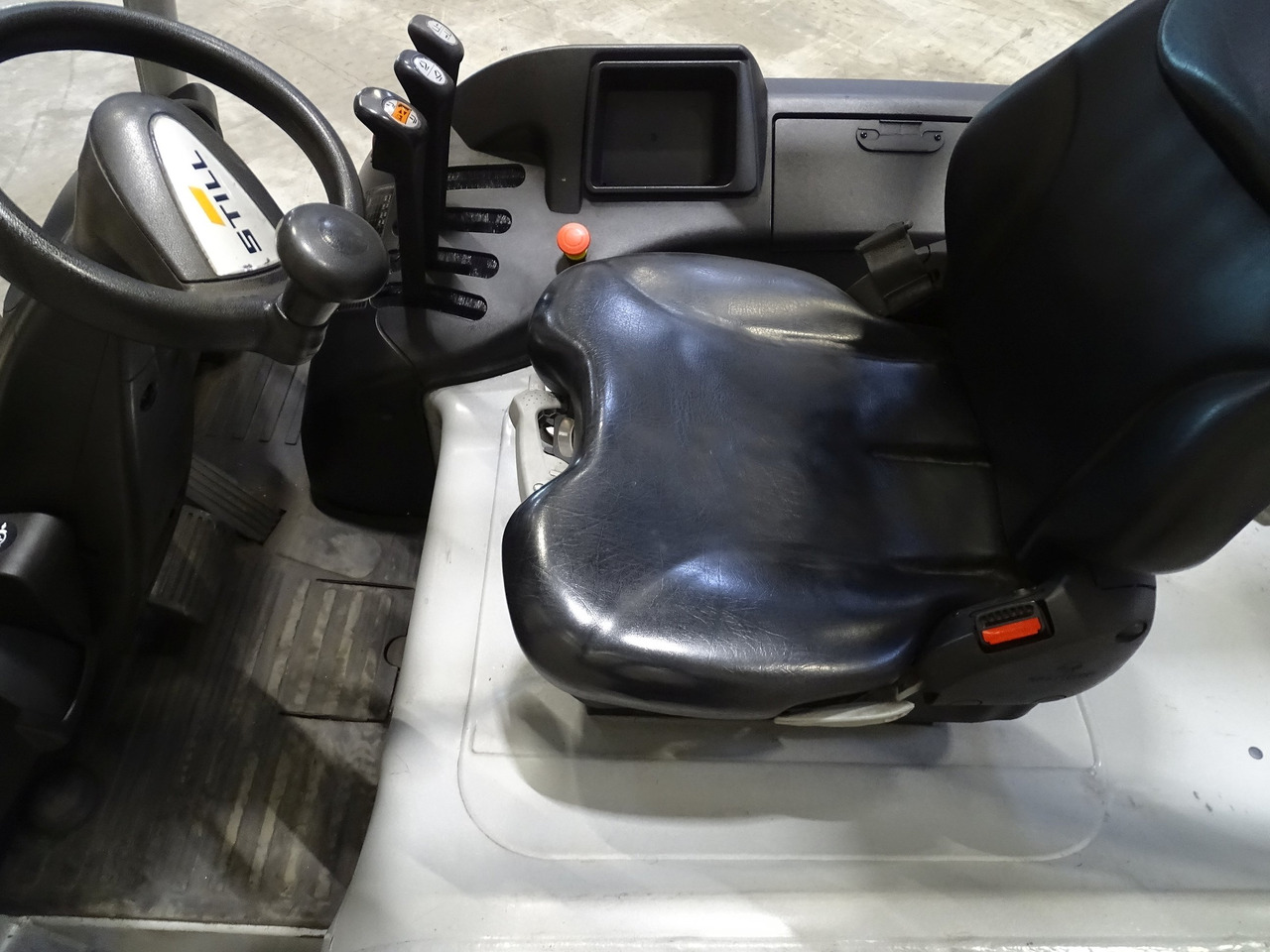 Still RX60-35 - Chariot élévateur électrique: photos 3 Still RX60-35 - Chariot élévateur électrique: photos 3