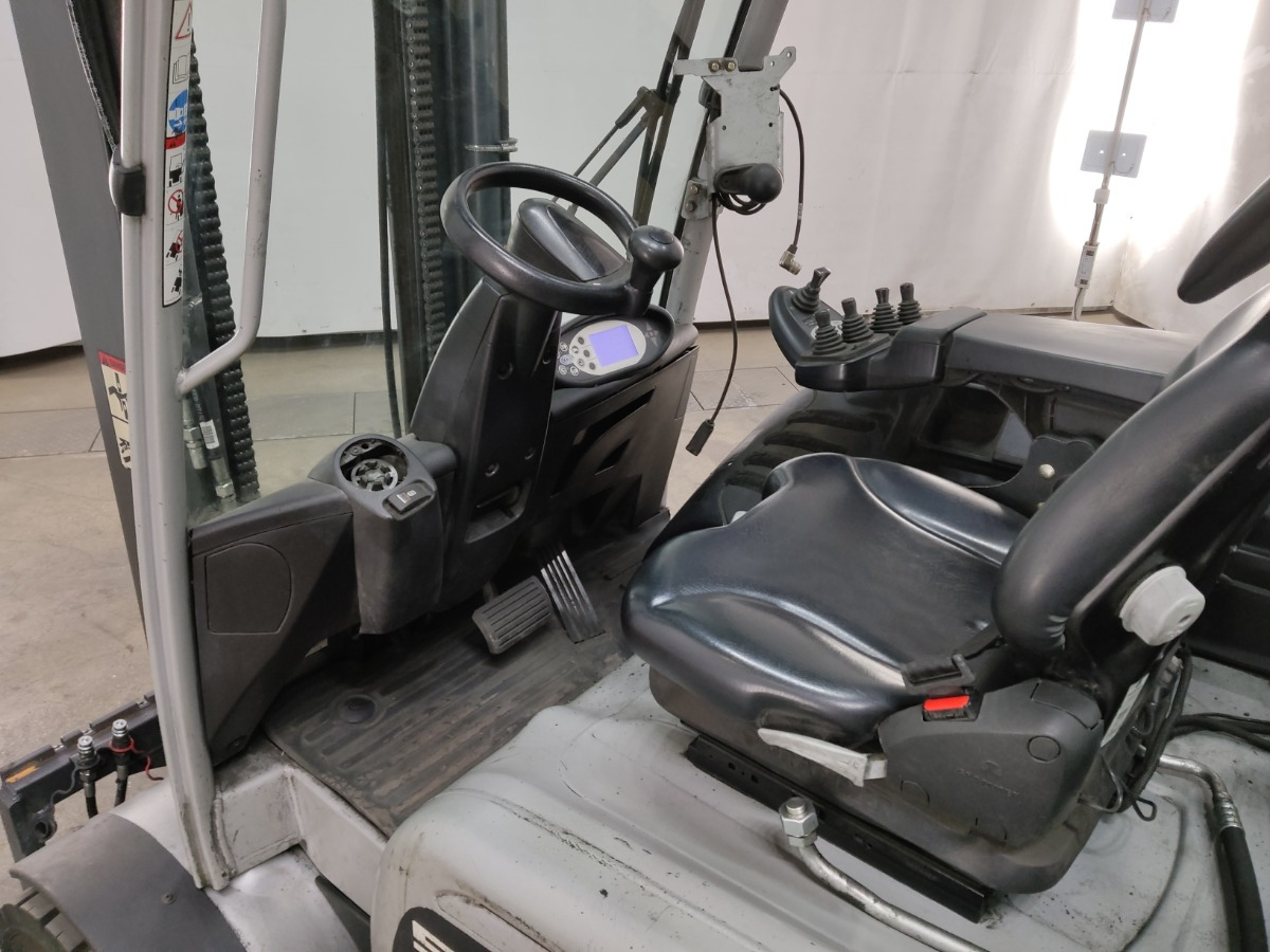 Still RX60-35 - Chariot élévateur électrique: photos 3 Still RX60-35 - Chariot élévateur électrique: photos 3