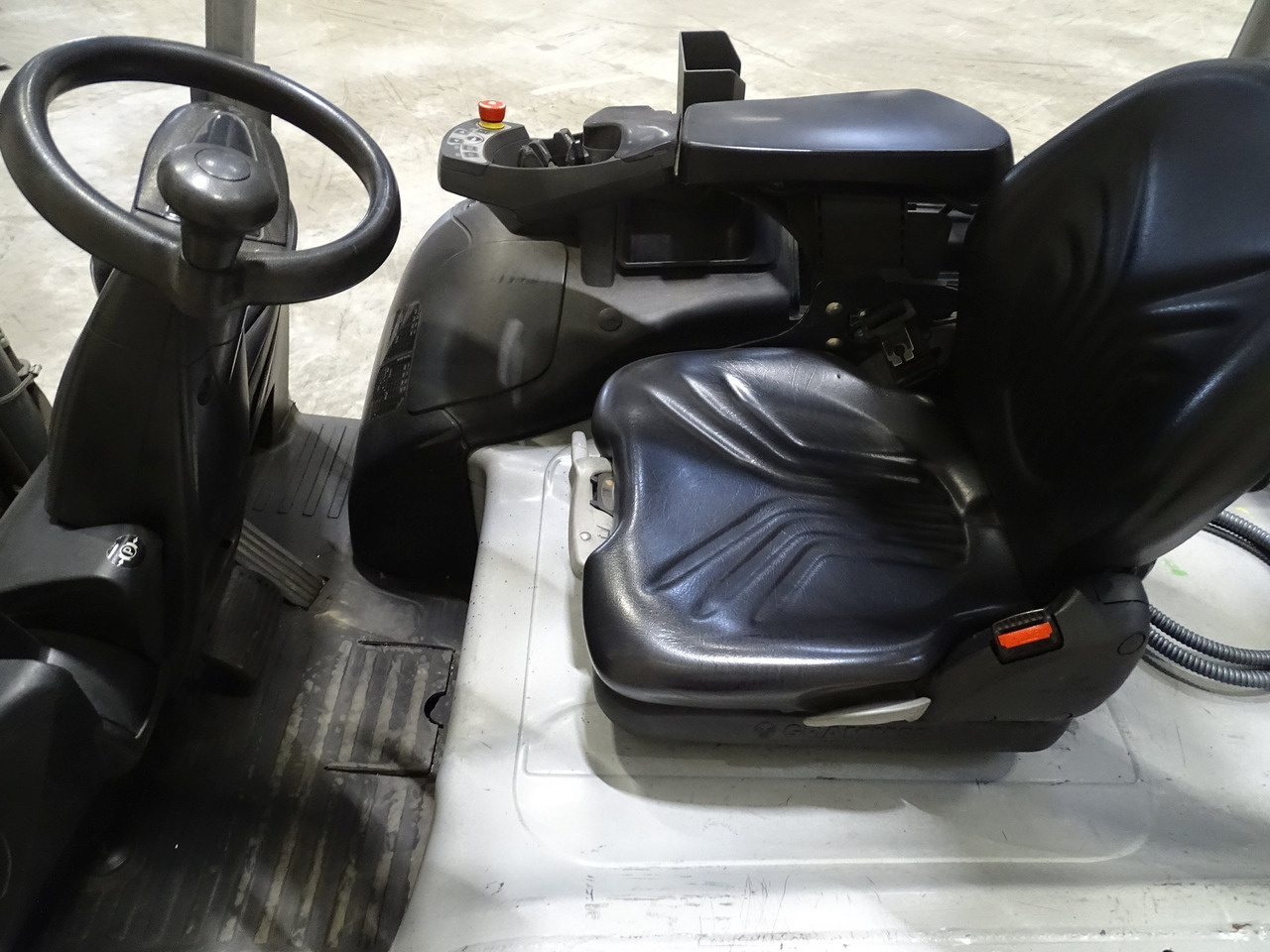 Still RX60-35 - Chariot élévateur électrique: photos 3 Still RX60-35 - Chariot élévateur électrique: photos 3