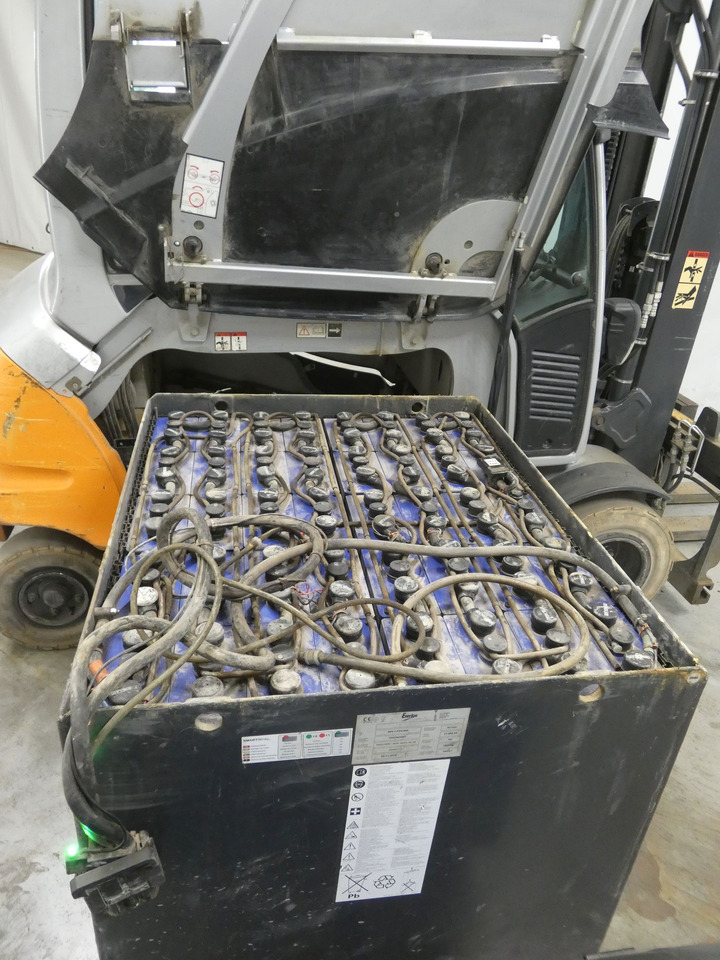 Still RX60-35 - Chariot élévateur électrique: photos 4 Still RX60-35 - Chariot élévateur électrique: photos 4