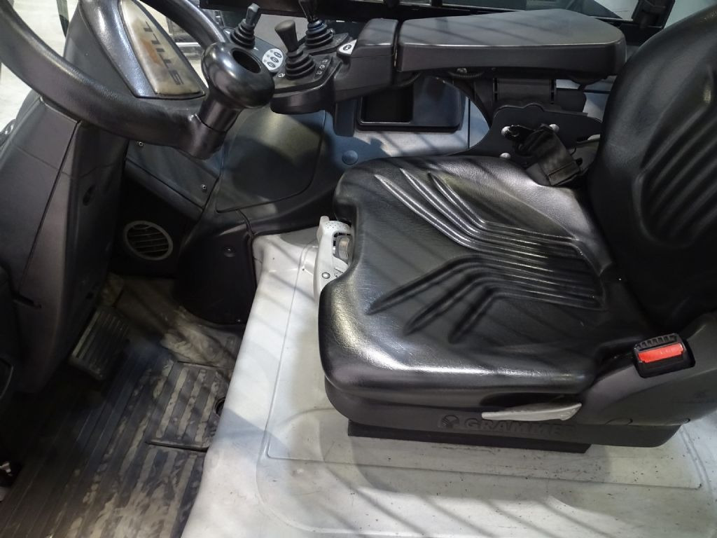 Still RX60-50/600 - Chariot élévateur électrique: photos 3 Still RX60-50/600 - Chariot élévateur électrique: photos 3