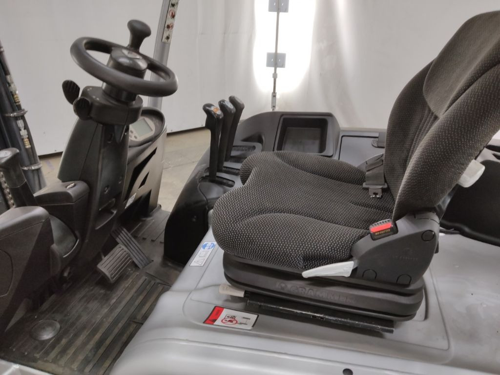 Still RX60-50 - Chariot élévateur électrique: photos 3 Still RX60-50 - Chariot élévateur électrique: photos 3