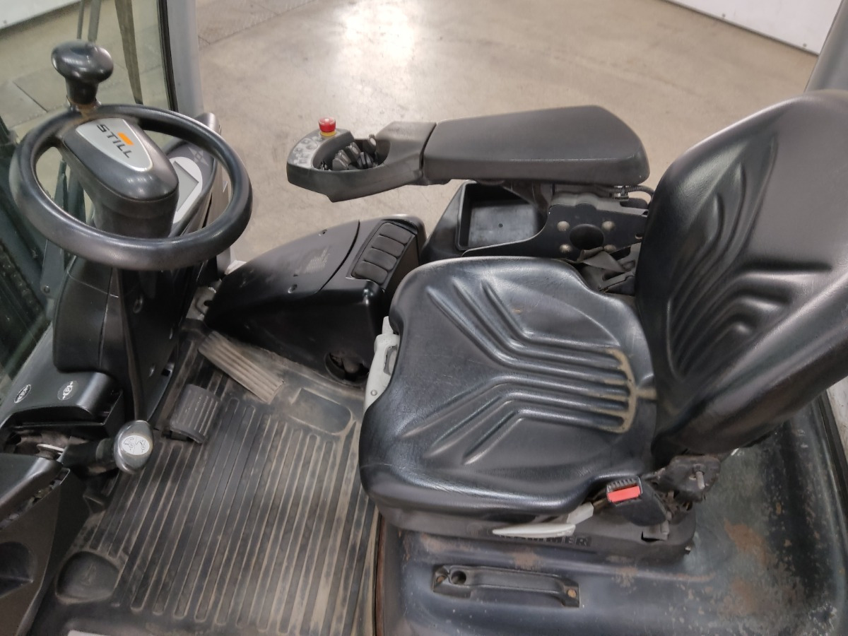 Still RX70-25 - Chariot élévateur diesel: photos 3 Still RX70-25 - Chariot élévateur diesel: photos 3