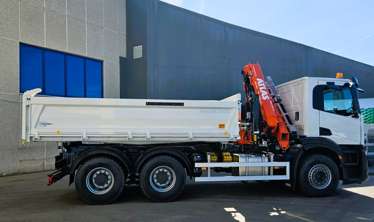 Iveco - Camion plateau, Camion grue: photos 3 Iveco - Camion plateau, Camion grue: photos 3