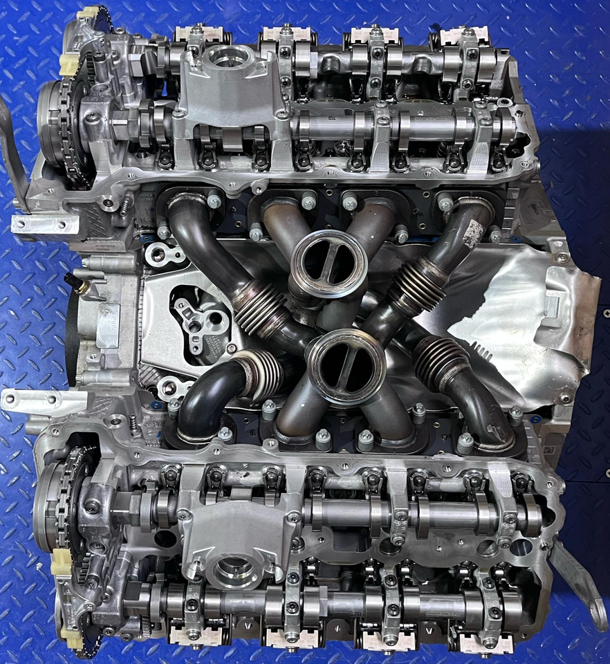 BMW Motor S63B44B Euro 6 - Moteur: photos 3 BMW Motor S63B44B Euro 6 - Moteur: photos 3