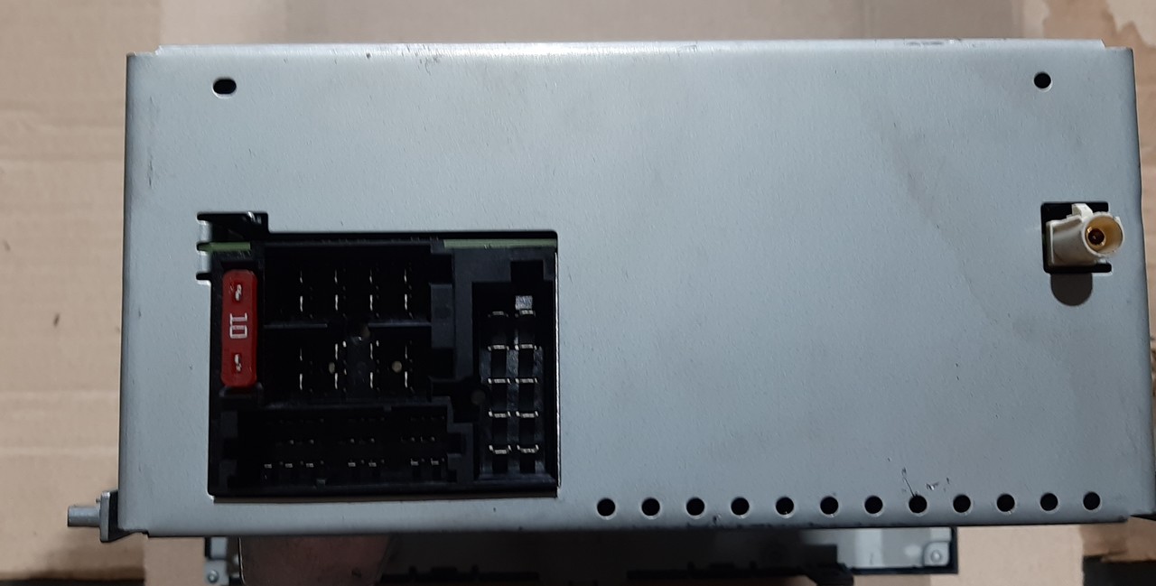 BOSCH / REXROTH Mercedes Actros MP4 CD Player A0004467662 - Cabine et intérieur pour Camion: photos 2 BOSCH / REXROTH Mercedes Actros MP4 CD Player A0004467662 - Cabine et intérieur pour Camion: photos 2