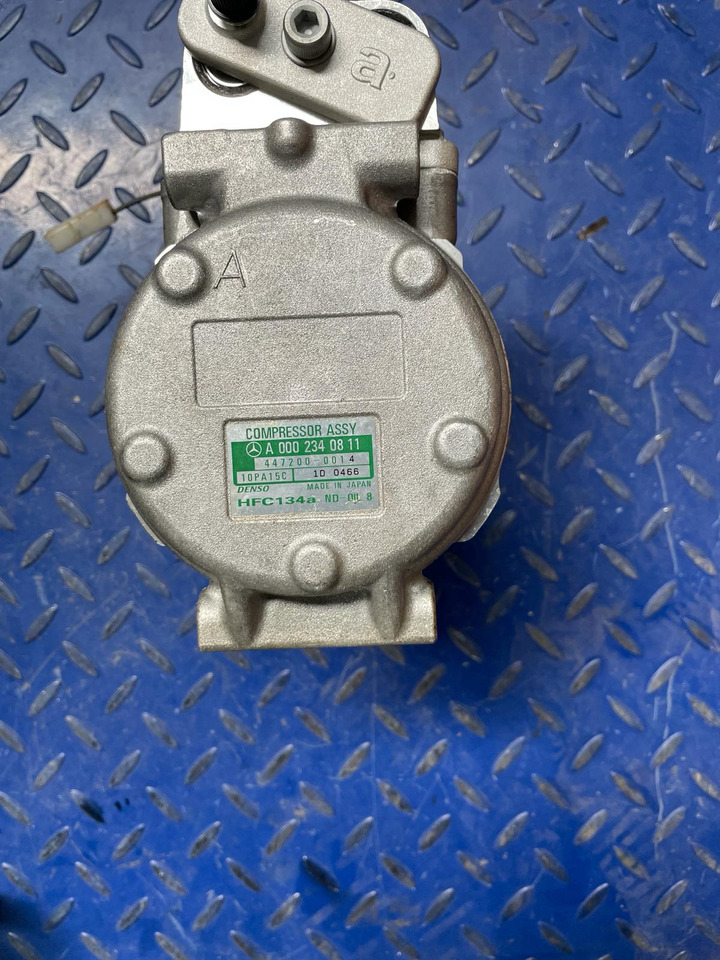 MERCEDES-BENZ Actros, Axor, Atego A0002340811 - Compresseur de climatisation pour Camion: photos 3 MERCEDES-BENZ Actros, Axor, Atego A0002340811 - Compresseur de climatisation pour Camion: photos 3