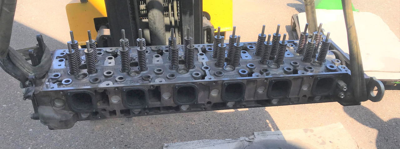 MERCEDES-BENZ Actros MP4 Antos Arocs OM470 Cylinder Head A4700102920 - Culasse pour Camion: photos 2 MERCEDES-BENZ Actros MP4 Antos Arocs OM470 Cylinder Head A4700102920 - Culasse pour Camion: photos 2