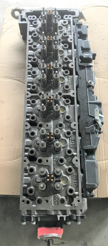 MERCEDES-BENZ Cylinderhead Actros MP4 Antos Arocs A4710107520 - Culasse pour Camion: photos 1 MERCEDES-BENZ Cylinderhead Actros MP4 Antos Arocs A4710107520 - Culasse pour Camion: photos 1