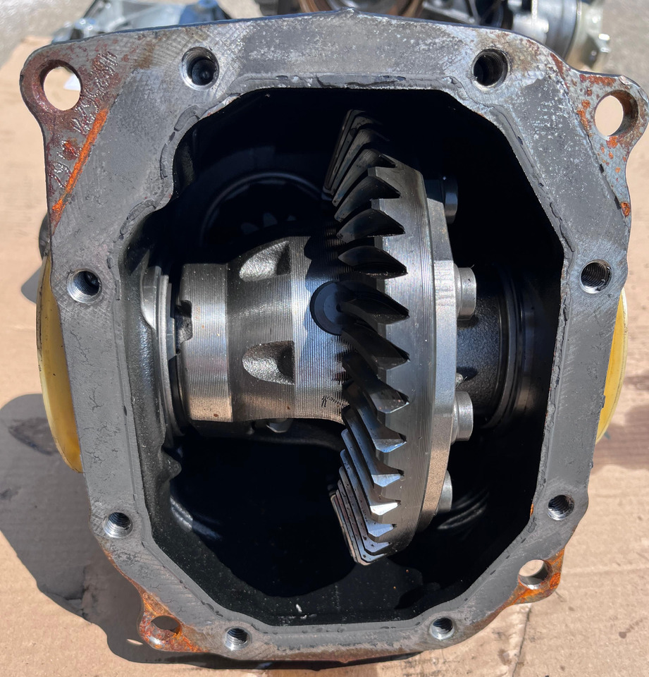 MERCEDES-BENZ Mercedes Benz Rear Axle Differential A1663510605 - Différentiel: photos 2 MERCEDES-BENZ Mercedes Benz Rear Axle Differential A1663510605 - Différentiel: photos 2