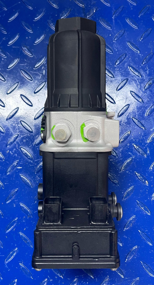 Mercedes Benz Actros, Axor, Arocs, Atego Adblue Pump Euro 6 - Système d'échappement pour Camion: photos 2 Mercedes Benz Actros, Axor, Arocs, Atego Adblue Pump Euro 6 - Système d'échappement pour Camion: photos 2