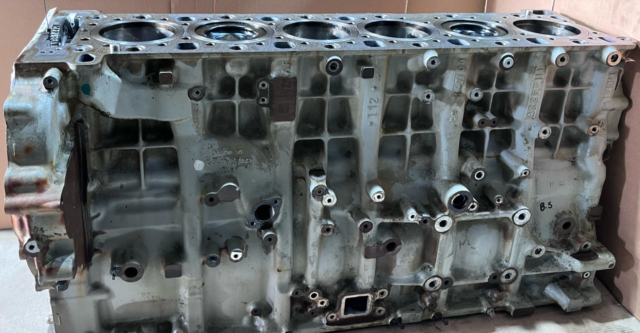 Mercedes Benz Bloc Motor OM471 Euro 6 - Moteur pour Camion: photos 3 Mercedes Benz Bloc Motor OM471 Euro 6 - Moteur pour Camion: photos 3