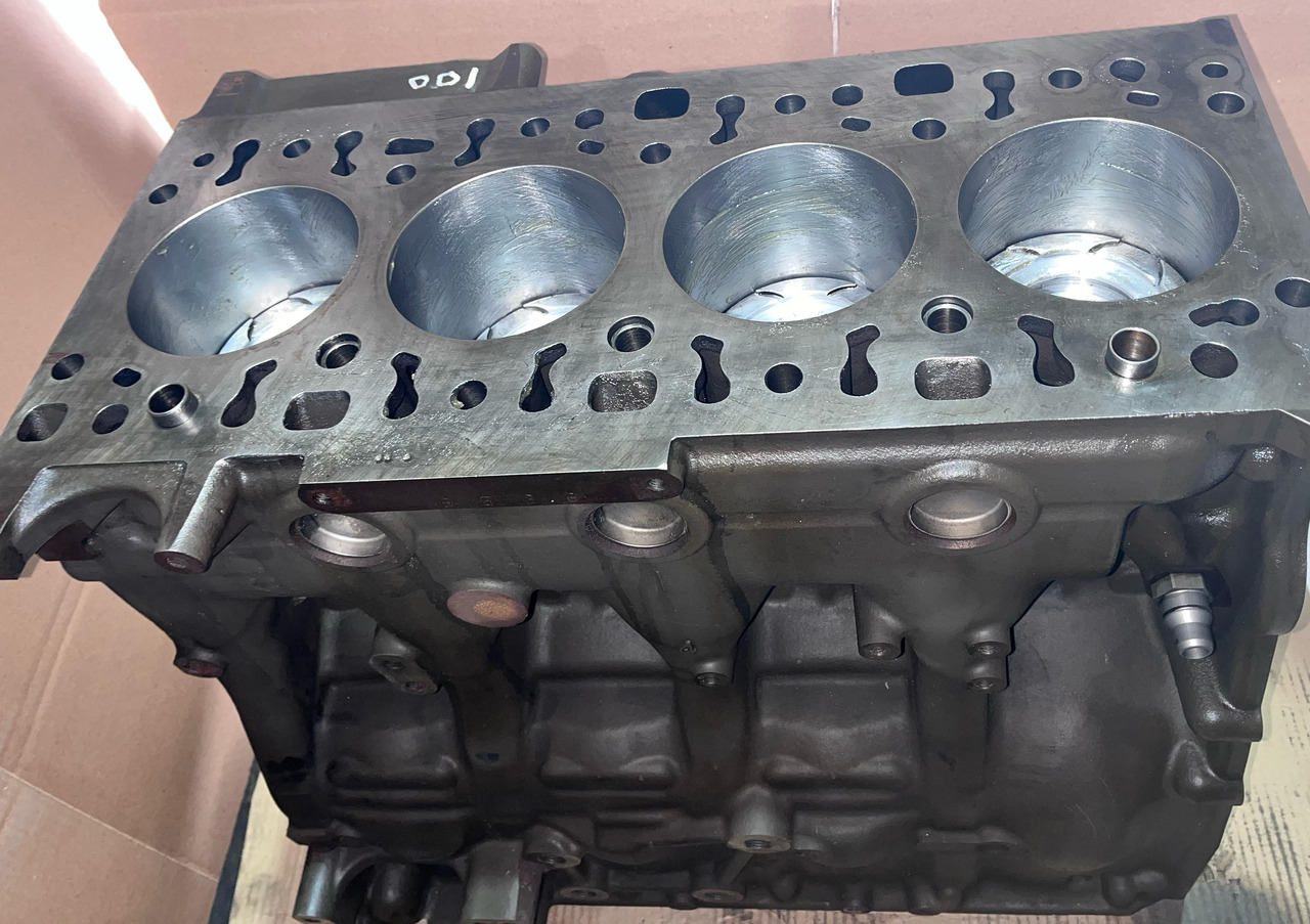 Mercedes Benz Chiulasa + Bloc Motor Reconditionat OM934 Euro 6 - Moteur pour Camion: photos 3 Mercedes Benz Chiulasa + Bloc Motor Reconditionat OM934 Euro 6 - Moteur pour Camion: photos 3