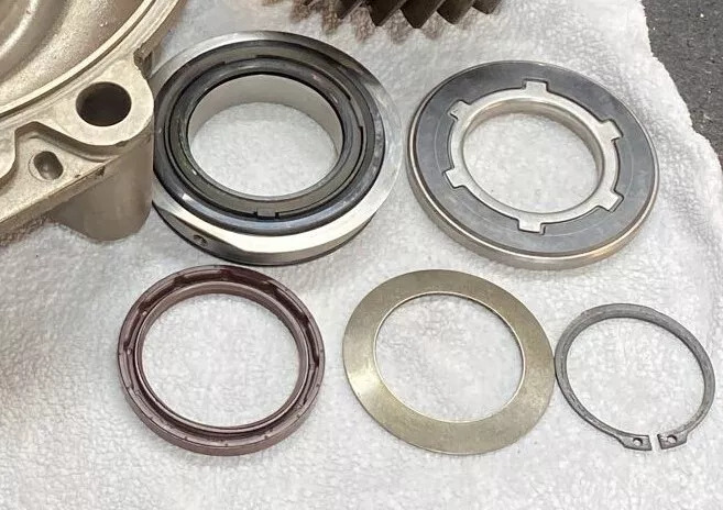 Mercedes Benz Retarder Repair Kit A0004308495 - Turbocompresseur pour Camion: photos 2 Mercedes Benz Retarder Repair Kit A0004308495 - Turbocompresseur pour Camion: photos 2