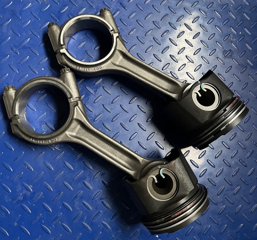 Mercedes Piston OM471 Actros Euro 6 - Pistons/ Anneaux/ Manchons pour Camion: photos 2 Mercedes Piston OM471 Actros Euro 6 - Pistons/ Anneaux/ Manchons pour Camion: photos 2