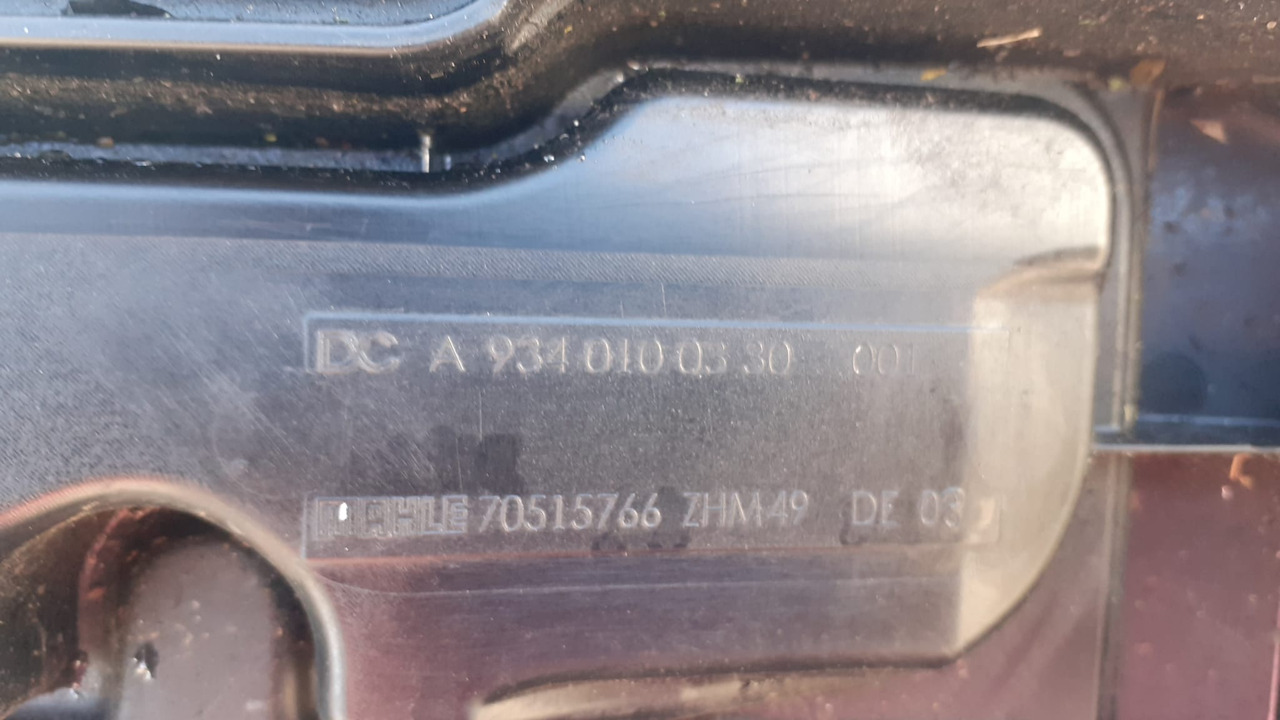 Mercedes Cilinderhead Cover A9340100330 - Pièces de rechange pour Camion: photos 3 Mercedes Cilinderhead Cover A9340100330 - Pièces de rechange pour Camion: photos 3