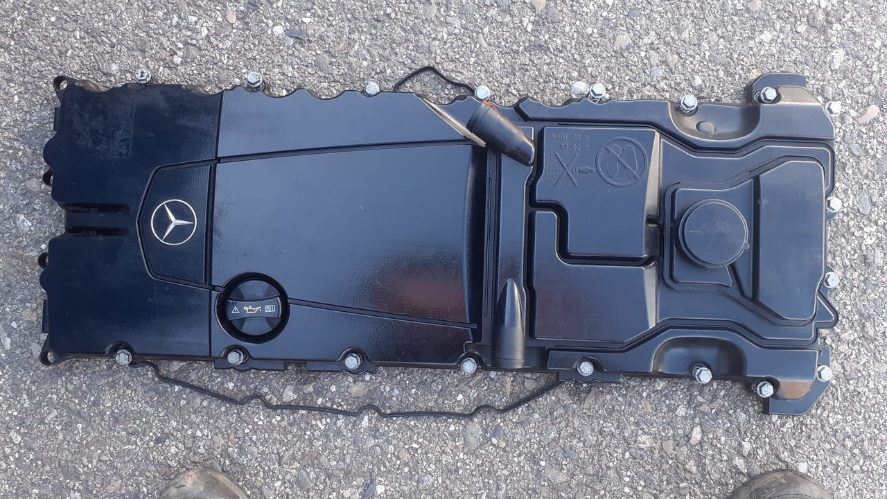 Mercedes Cilinderhead cover A9360100930 - Pièces de rechange pour Camion: photos 1 Mercedes Cilinderhead cover A9360100930 - Pièces de rechange pour Camion: photos 1