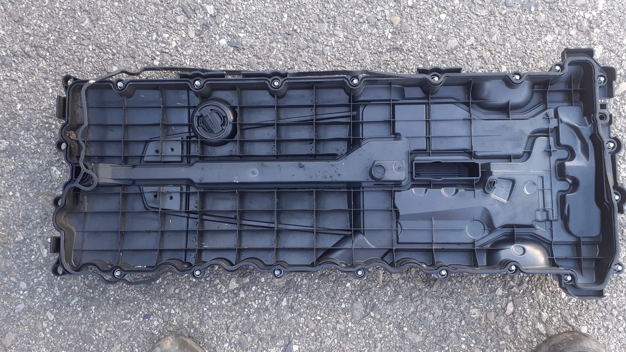 Mercedes Cilinderhead cover A9360100930 - Pièces de rechange pour Camion: photos 2 Mercedes Cilinderhead cover A9360100930 - Pièces de rechange pour Camion: photos 2