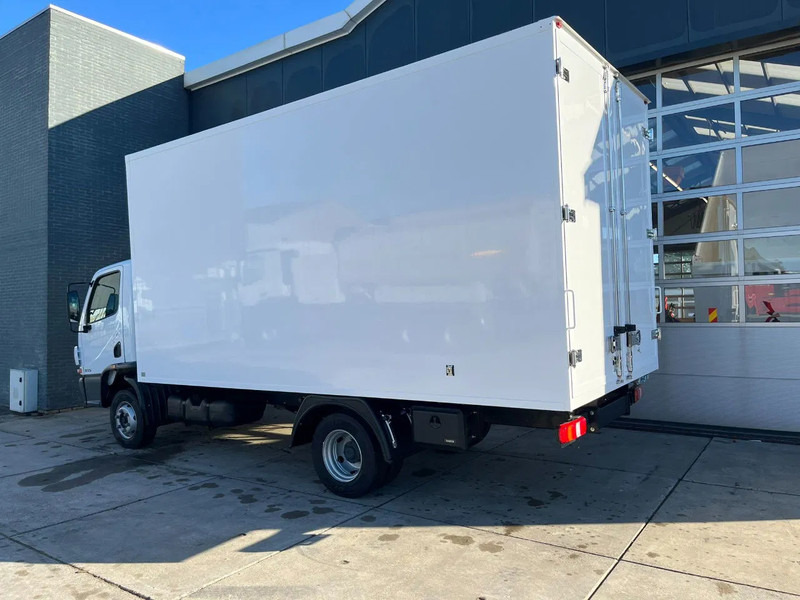 Mercedes-Benz Accelo 915 4x2 Closed Cargo Truck - Camion fourgon: photos 3 Mercedes-Benz Accelo 915 4x2 Closed Cargo Truck - Camion fourgon: photos 3