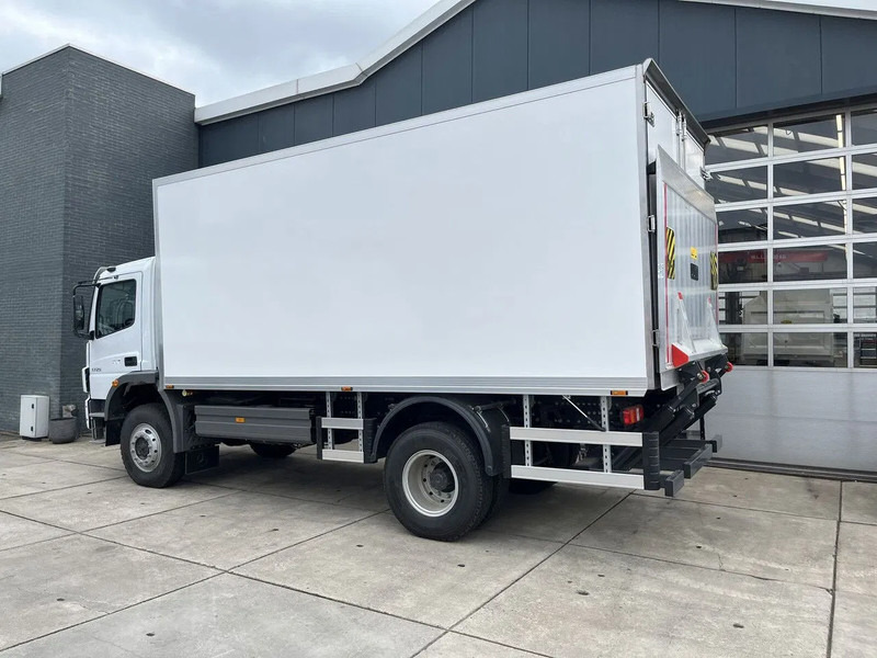 Mercedes-Benz Atego 1725 4x4 Refrigerator Truck - Camion frigorifique: photos 3 Mercedes-Benz Atego 1725 4x4 Refrigerator Truck - Camion frigorifique: photos 3