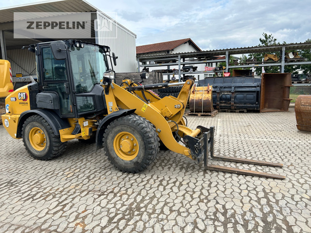 Cat 906-14 - Chargeuse sur pneus: photos 1 Cat 906-14 - Chargeuse sur pneus: photos 1