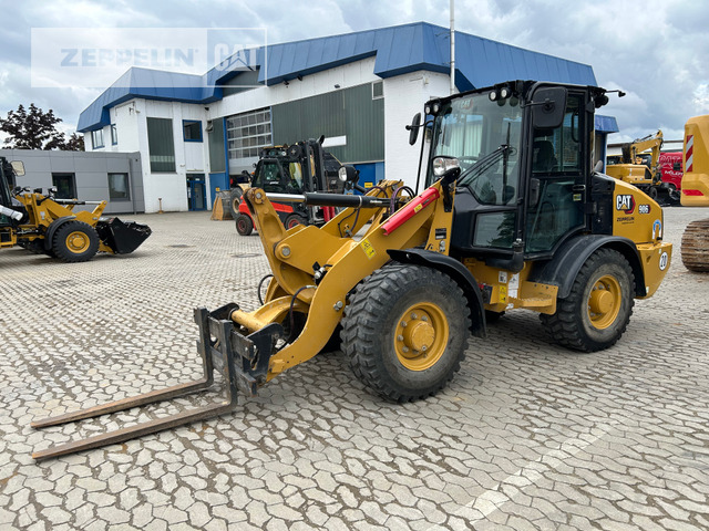 Cat 906-14 - Chargeuse sur pneus: photos 2 Cat 906-14 - Chargeuse sur pneus: photos 2