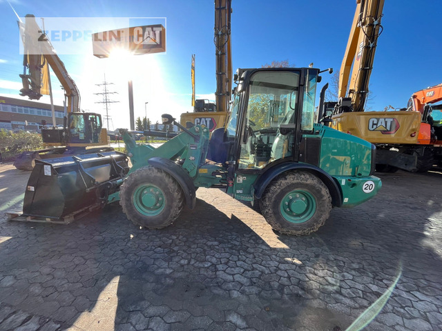 Cat 906M - Chargeuse sur pneus: photos 1 Cat 906M - Chargeuse sur pneus: photos 1