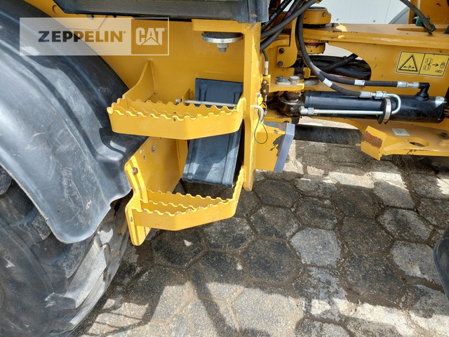 Chargeuse sur pneus Cat 908M: photos 21