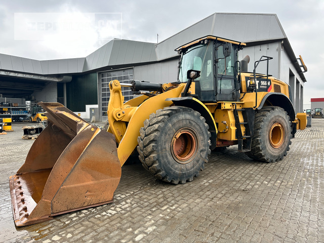 Cat 966M - Chargeuse sur pneus: photos 2 Cat 966M - Chargeuse sur pneus: photos 2