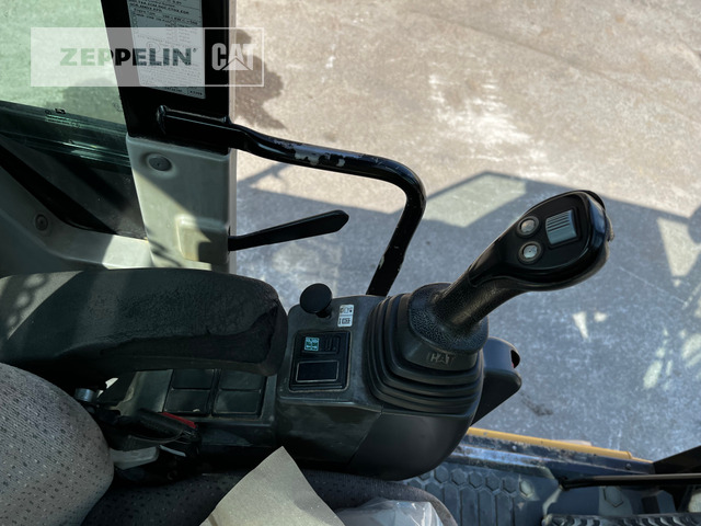 Pelle sur pneus Cat M318F: photos 32 Pelle sur pneus Cat M318F: photos 32